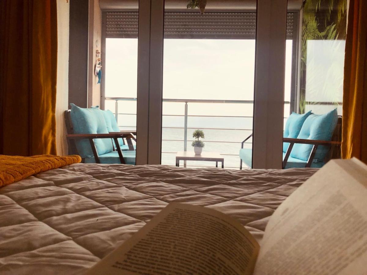 Sunrise Beach - Lake View Deluxe Apartment Peštani Buitenkant foto