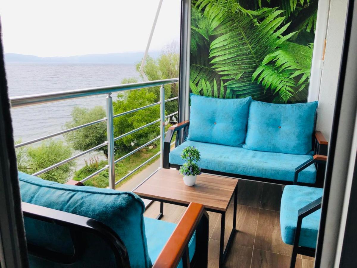 Sunrise Beach - Lake View Deluxe Apartment Peštani Buitenkant foto