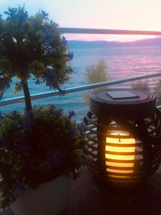 Sunrise Beach - Lake View Deluxe Apartment Peštani Buitenkant foto